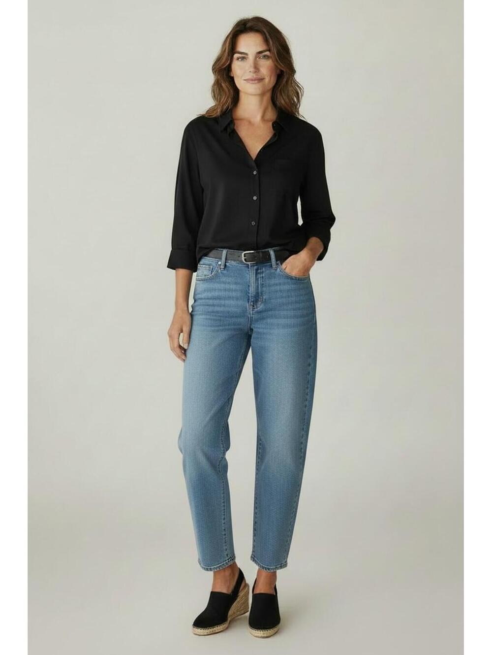 White House Black Market High Rise Light Wash Sculpt Denim Ankle Jeans, Size 6